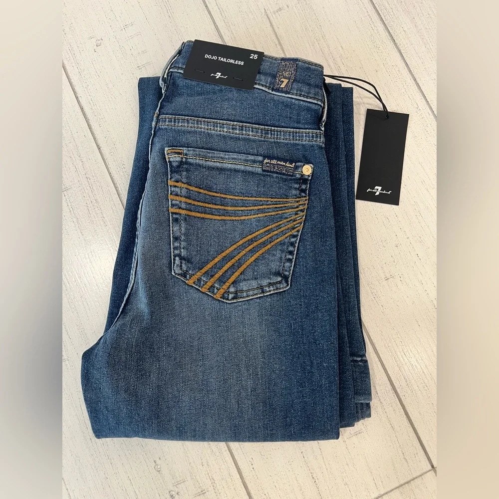 7 For All Mankind Tailorless Dojo Jeans Women’s Flare Leg Trousers NWT Size 25 - Picture 2 of 11